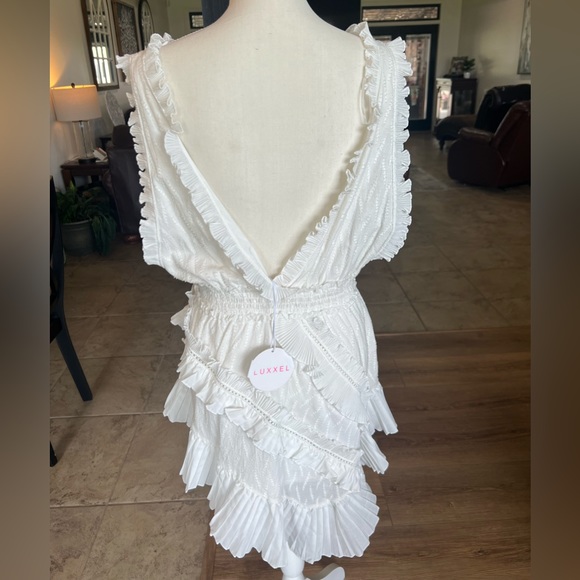 White Dress with Ruffles - Picture 2 of 3